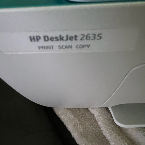 HP Deskjet 2635 Print Scan Copy. Never used. - Picture 7 of 7
